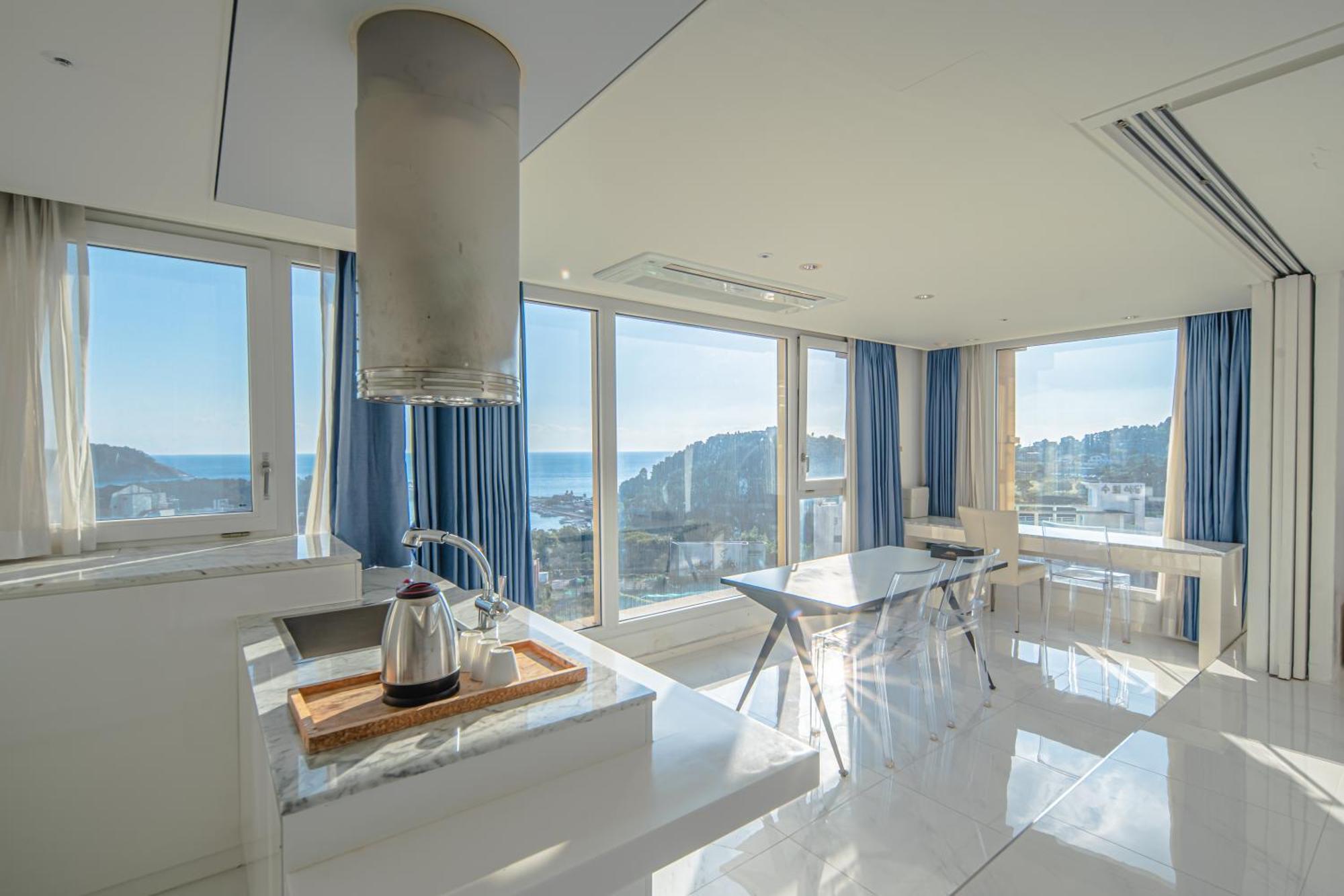 From H Oceanpalace Hotel Jeju Seogwipo Exterior foto