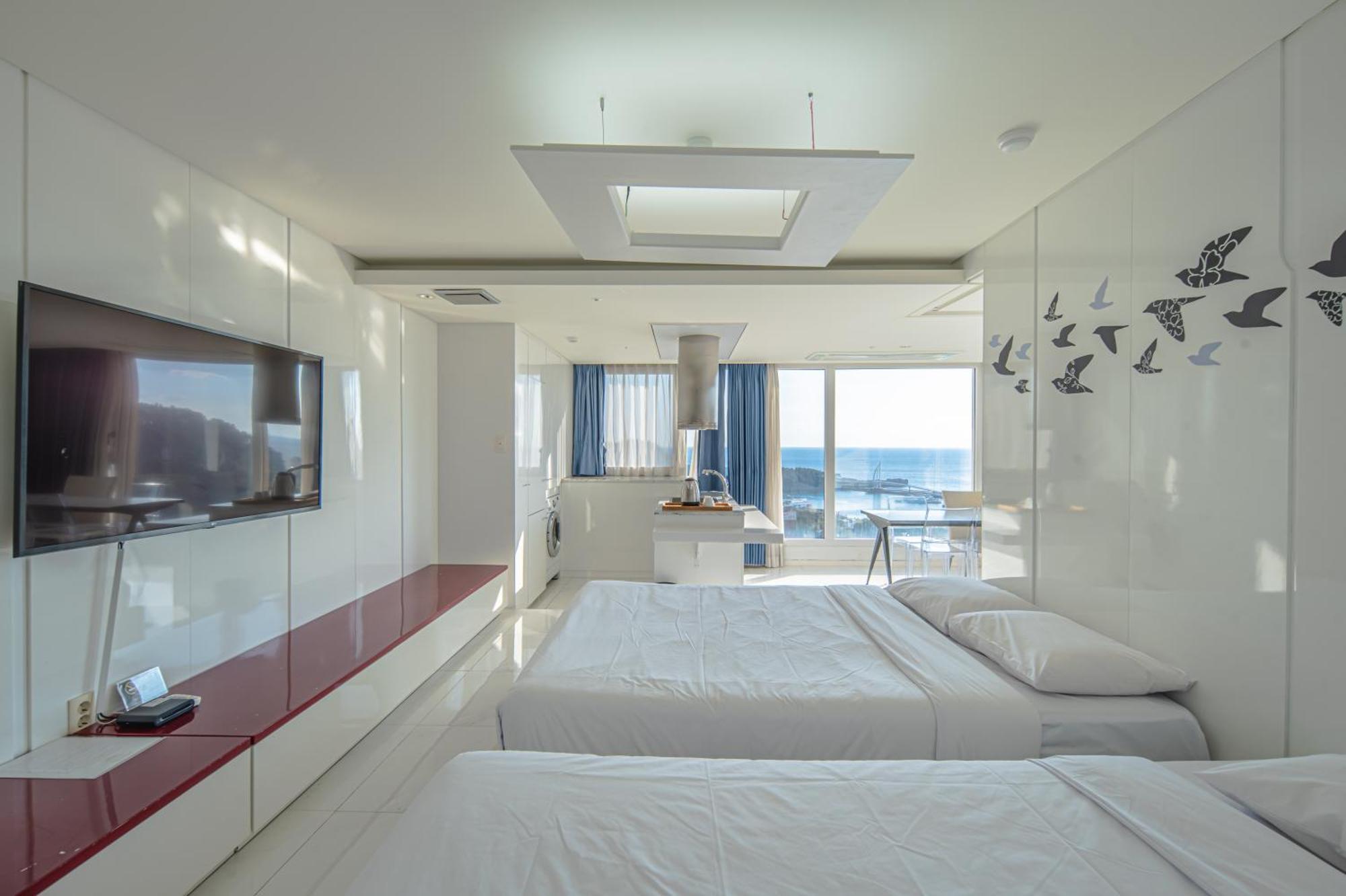 From H Oceanpalace Hotel Jeju Seogwipo Exterior foto